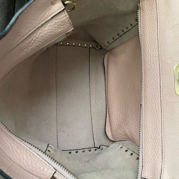 Authentic Valentino Garavani Rockstud Two way bag - Picture 11 of 12